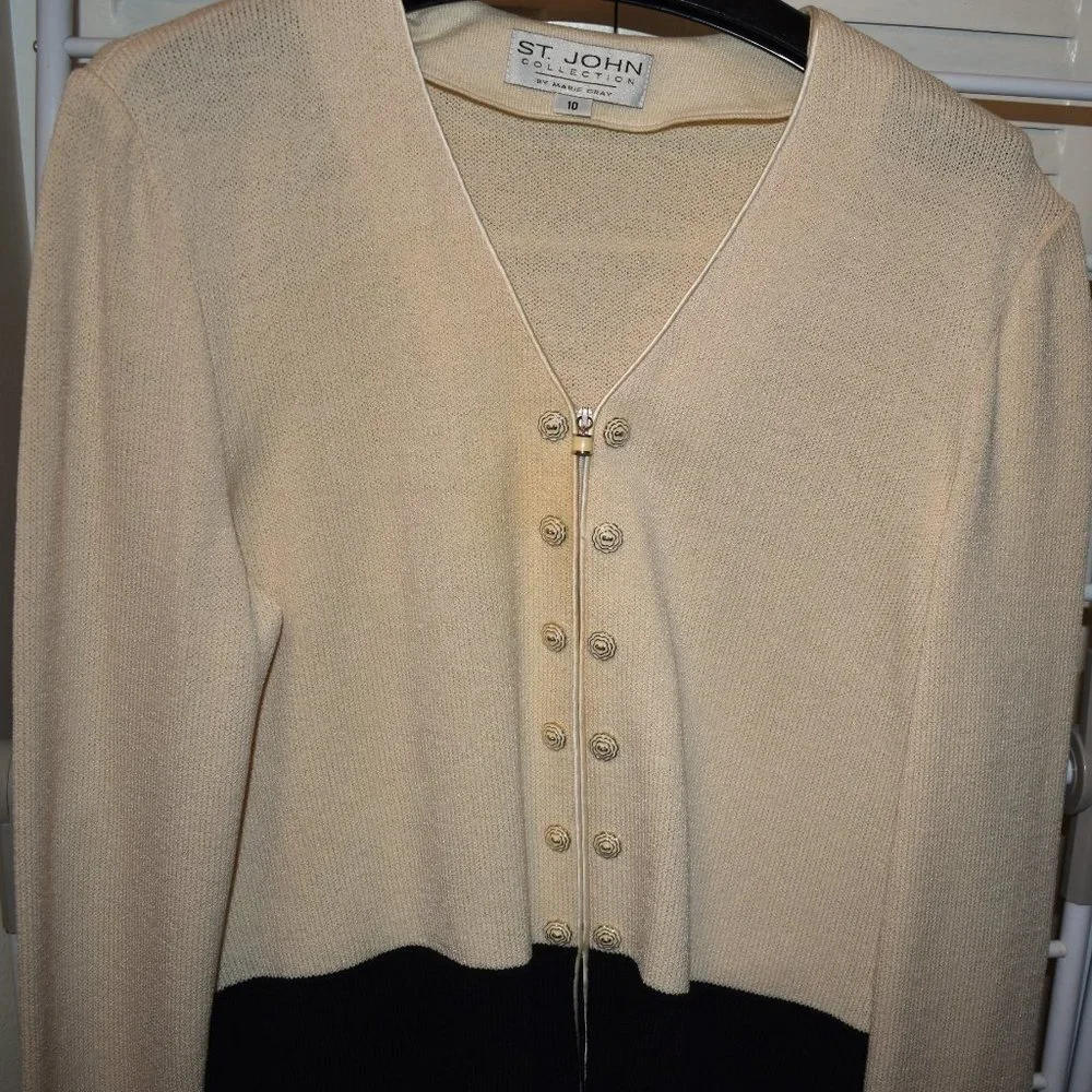 St. John Collection Zip-Up Jacket - Picture 2 of 5